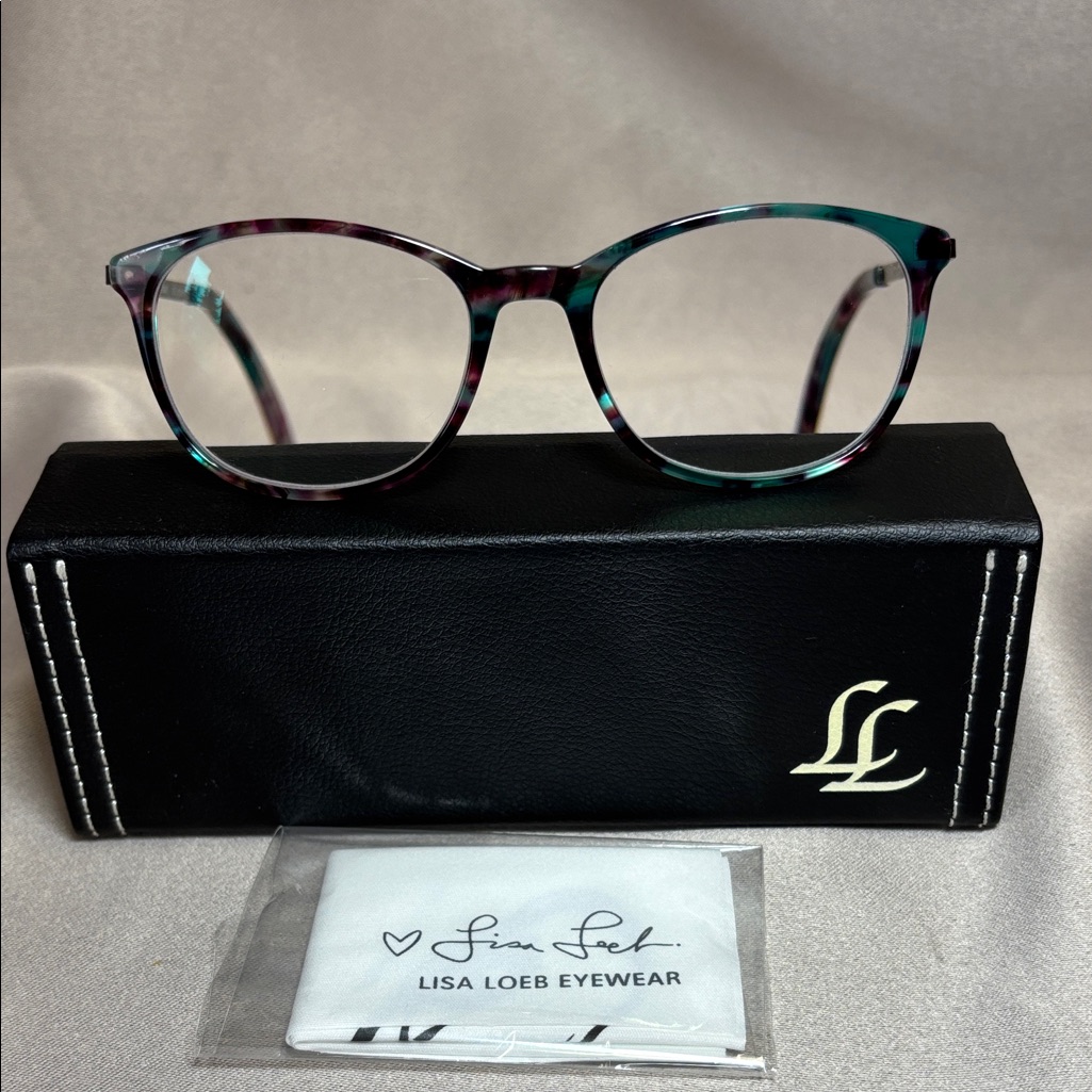 Lisa Loeb Eyewear Eyeglasses And Case 5017135